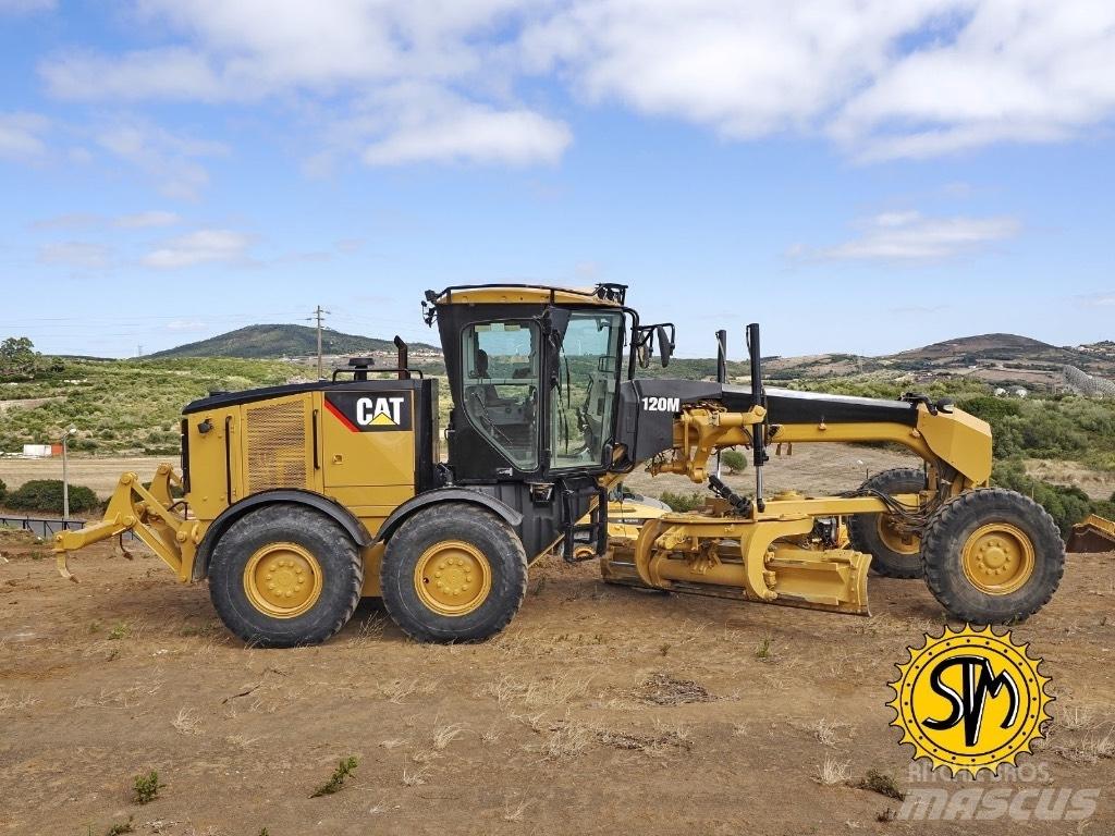 CAT 120 M Greideriai