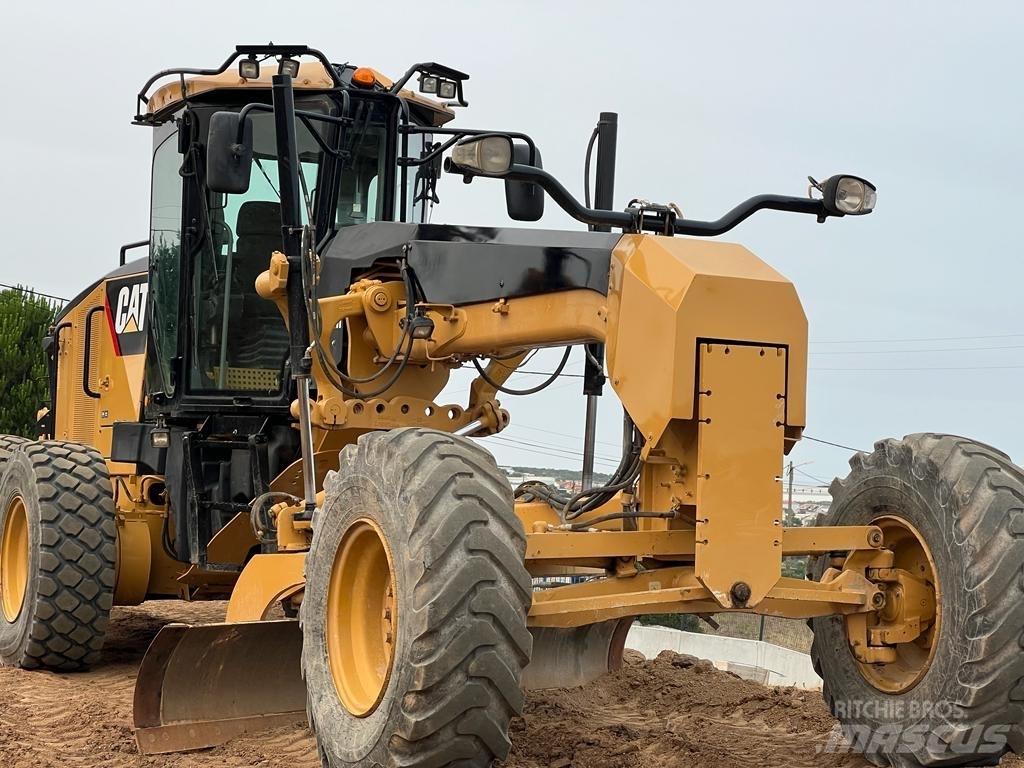 CAT 120 M Greideriai