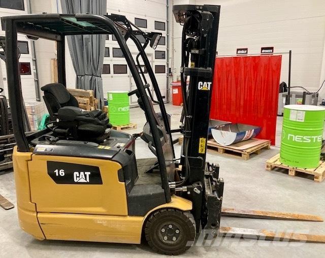CAT EP 16 ACNT Elektriniai šakiniai krautuvai