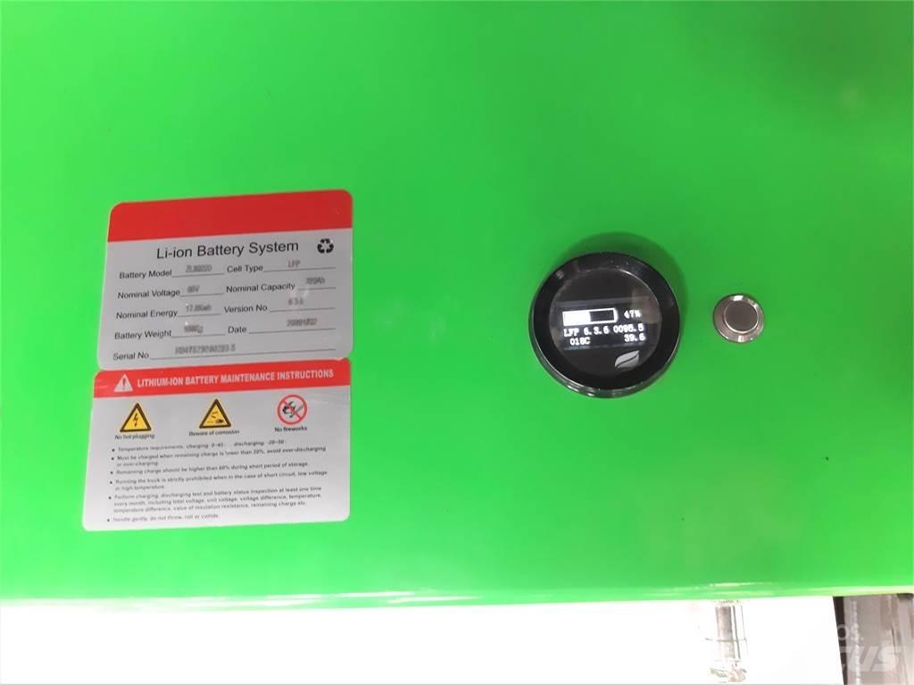  EFL302 Litio Elektriniai šakiniai krautuvai