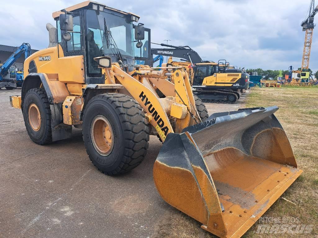 Hyundai HL940 Naudoti ratiniai krautuvai