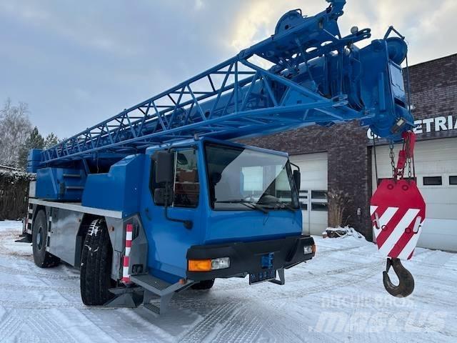 Liebherr LTM 1030-2 Visureigiai kranai