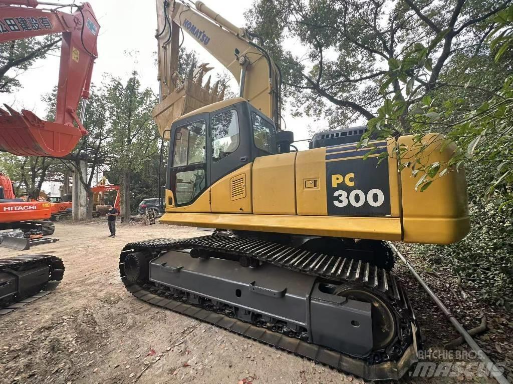 Komatsu PC 300 Vikšriniai ekskavatoriai