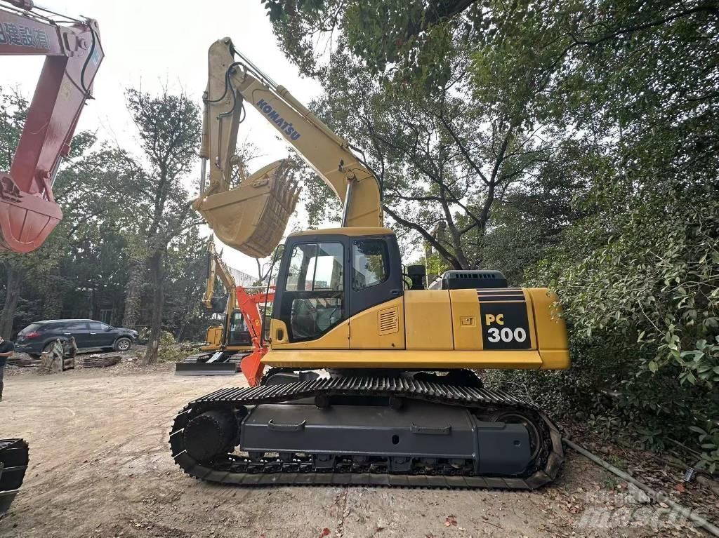 Komatsu PC 300 Vikšriniai ekskavatoriai