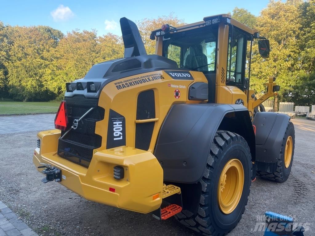 Volvo L 90 H Naudoti ratiniai krautuvai