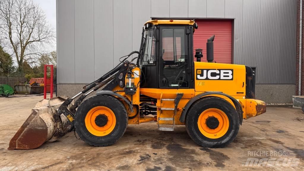 JCB 411 Naudoti ratiniai krautuvai