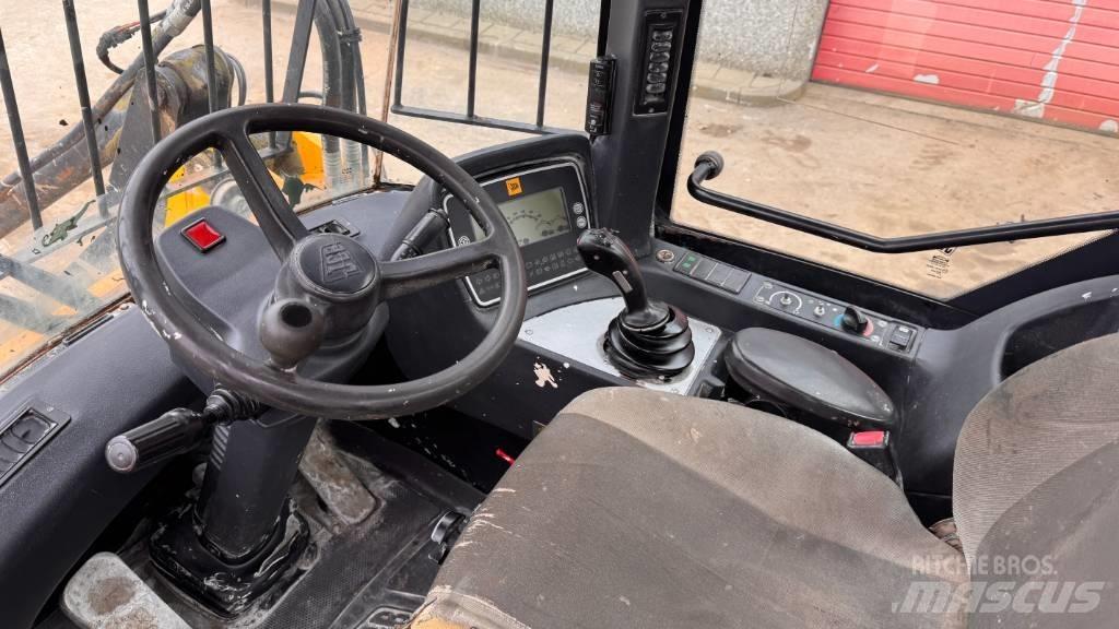 JCB 411 Naudoti ratiniai krautuvai