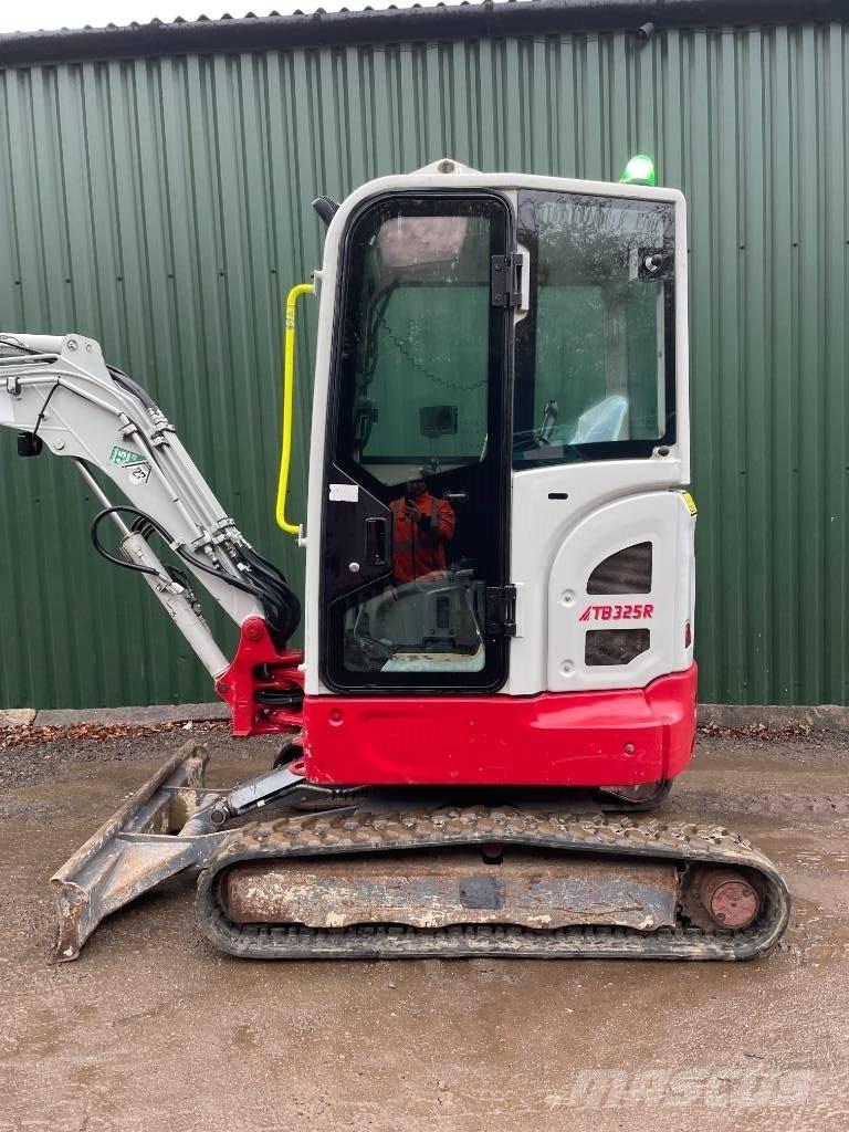 Takeuchi TB 325 R Mini ekskavatoriai < 7 t
