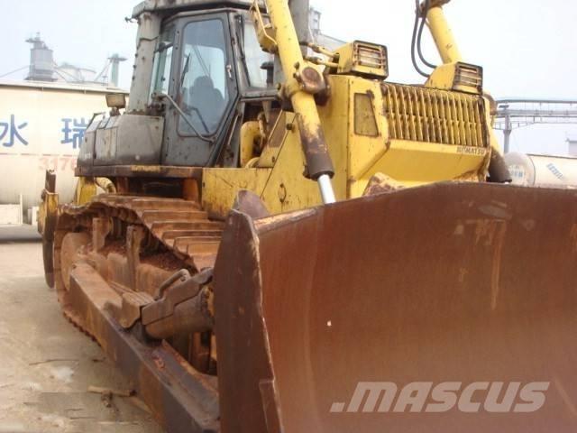 Komatsu d155a-2 Vikšriniai buldozeriai