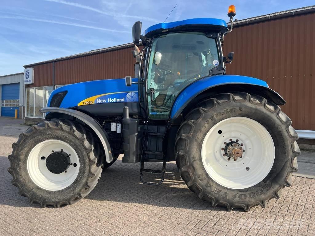 New Holland T7060 Traktoriai