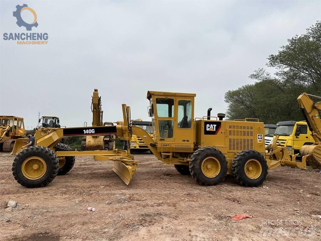 CAT 140 G Greideriai