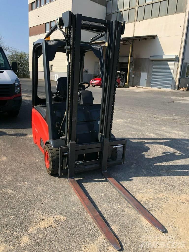 Linde E15 Elektriniai šakiniai krautuvai
