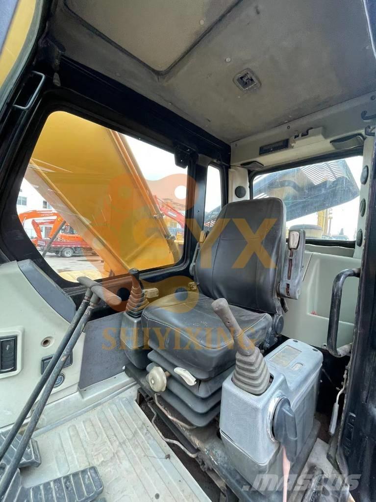 Hyundai Robex 220-7 Vikšriniai ekskavatoriai