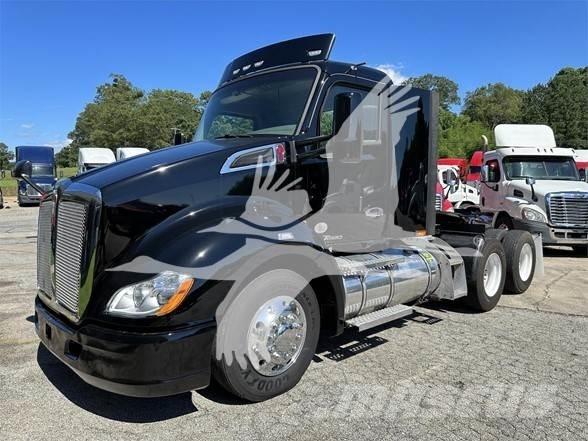 Kenworth T680 Naudoti vilkikai