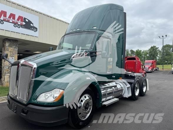 Kenworth T680 Naudoti vilkikai