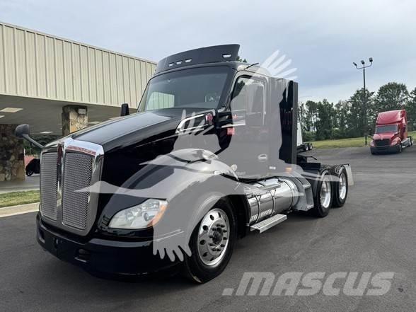 Kenworth T680 Naudoti vilkikai