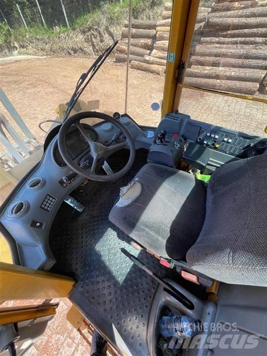 Volvo L50D Naudoti ratiniai krautuvai