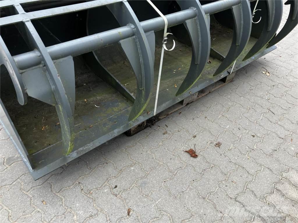 Kramer 2400 mm Frontalinių krautuvų priedai