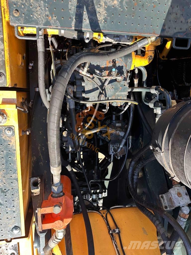 Hyundai Robex 520 VS Vikšriniai ekskavatoriai