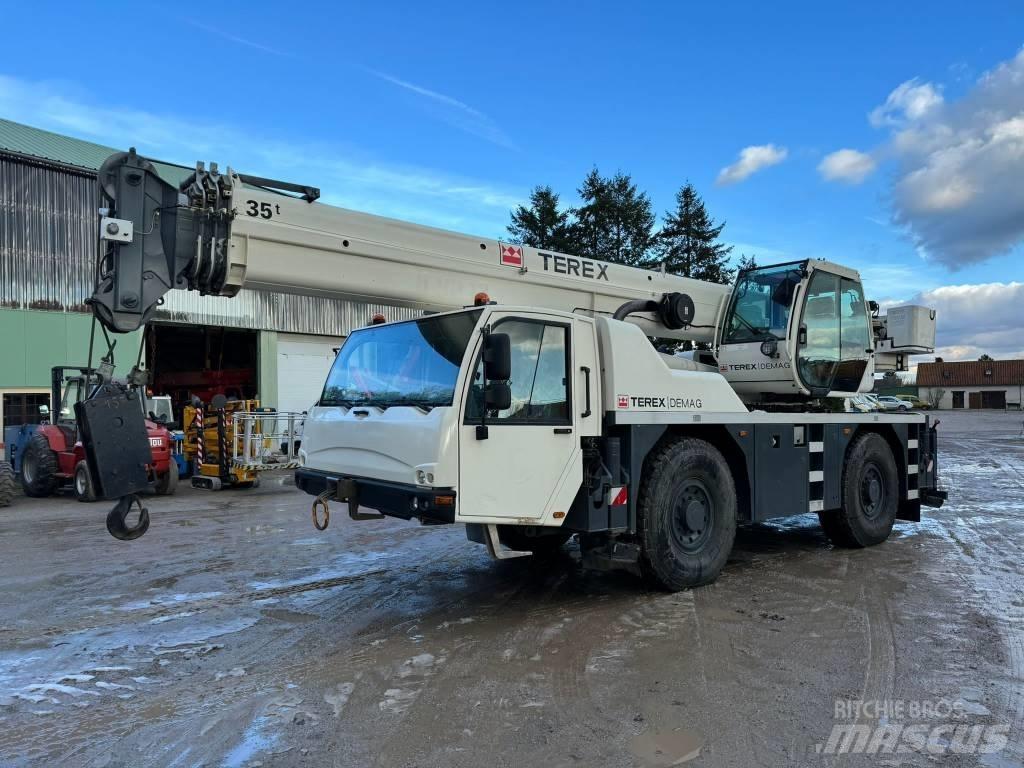 Terex AC 35 Neapdoroto reljefo kranai