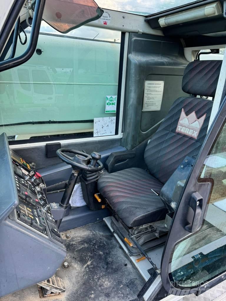 Terex AC 35 Neapdoroto reljefo kranai
