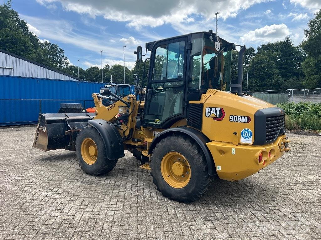 CAT 908M - 908 M Naudoti ratiniai krautuvai