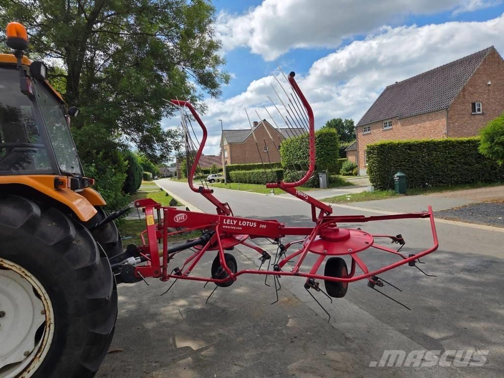 Lely Lotus 300 Combi Šieno grėbliai ir vartytuvai