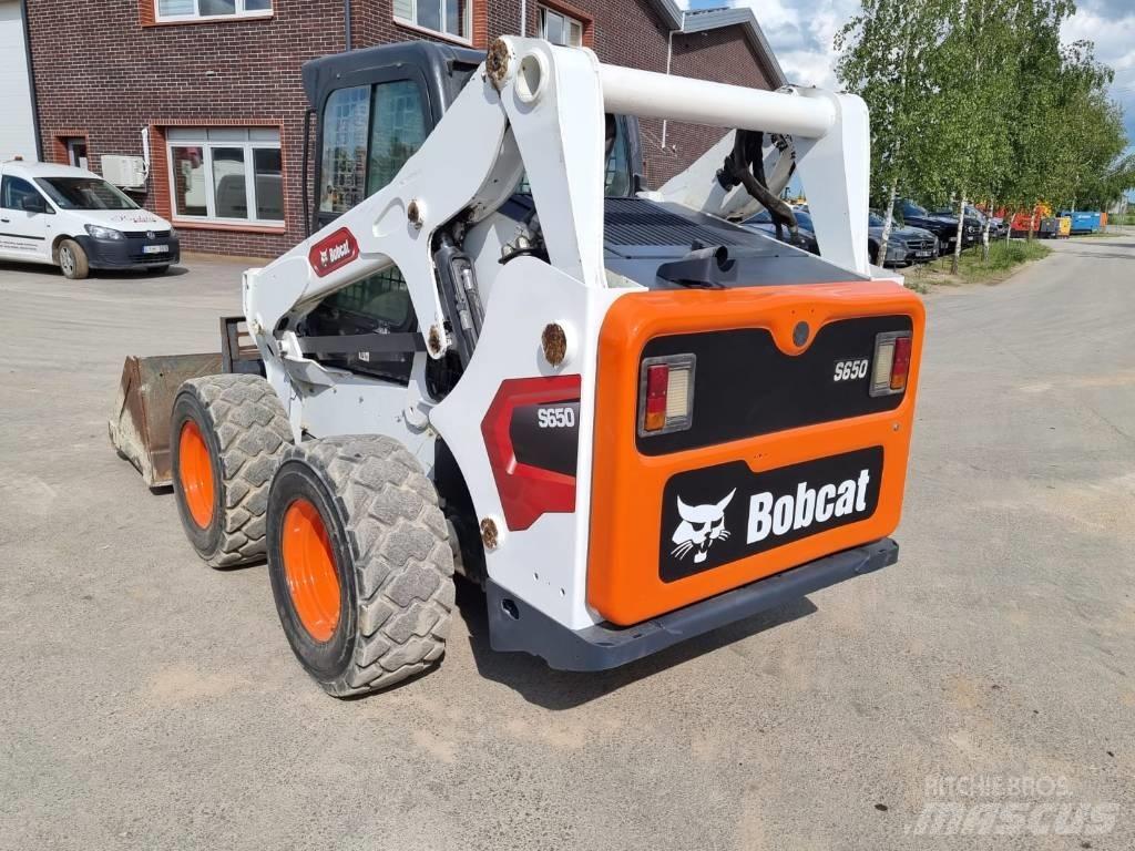 Bobcat S 650 Krautuvai su šoniniu pasukimu