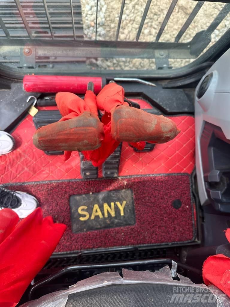 Sany SY245C Vidutinės galios ekskavatoriai 7-12 t
