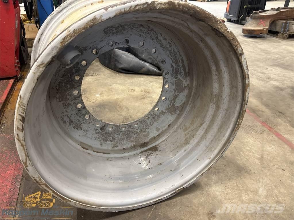 Komatsu 951 23x34 Padangos, ratai ir ratlankiai