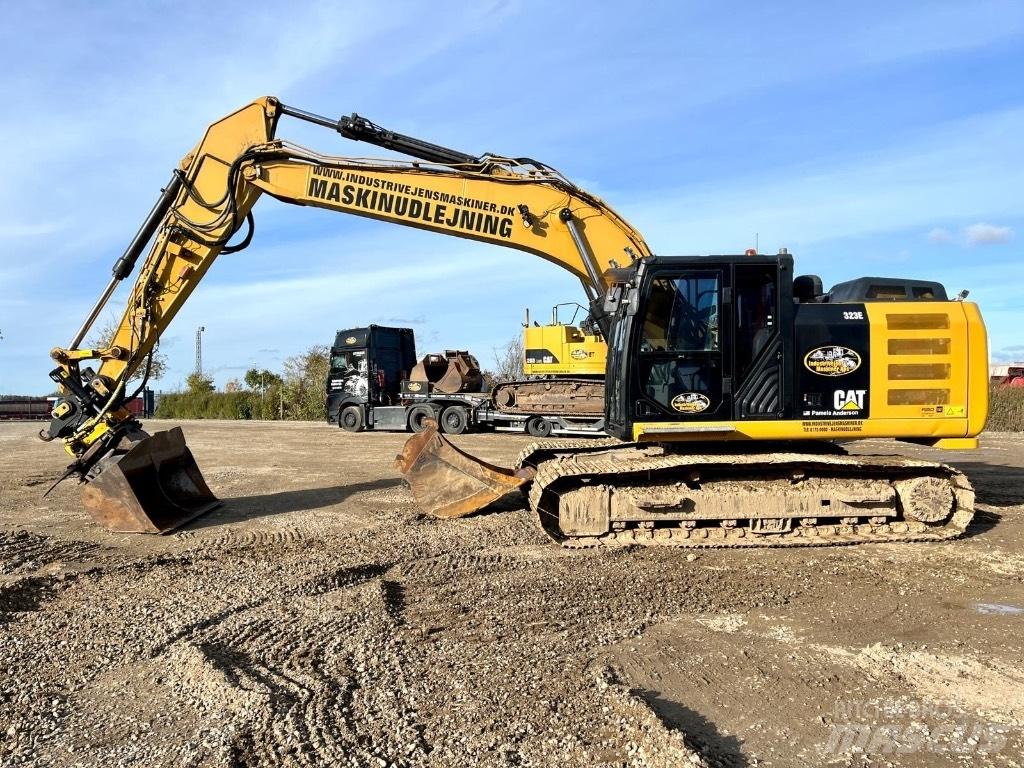 CAT 323 EL Vikšriniai ekskavatoriai