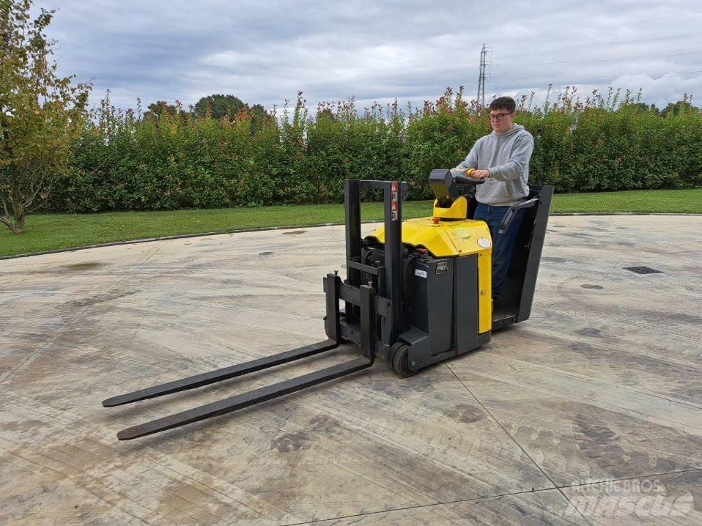 Combilift CS 600 Rankiniai vėžimėliai