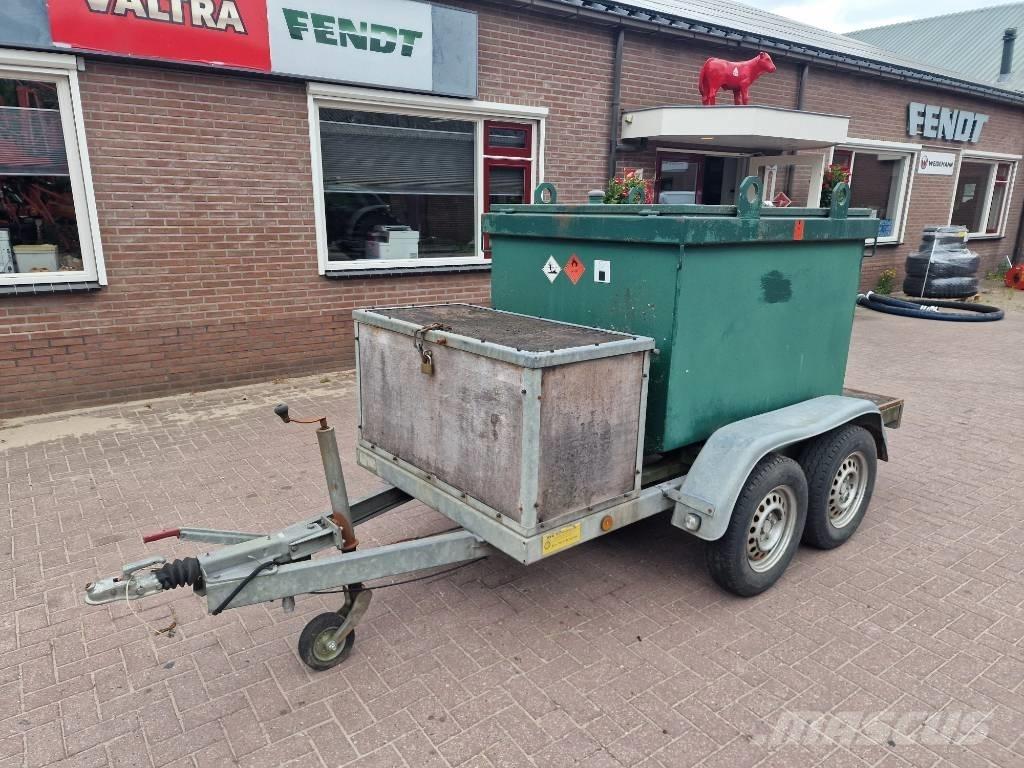  Mobiele dieseltank Kiti naudoti traktorių priedai