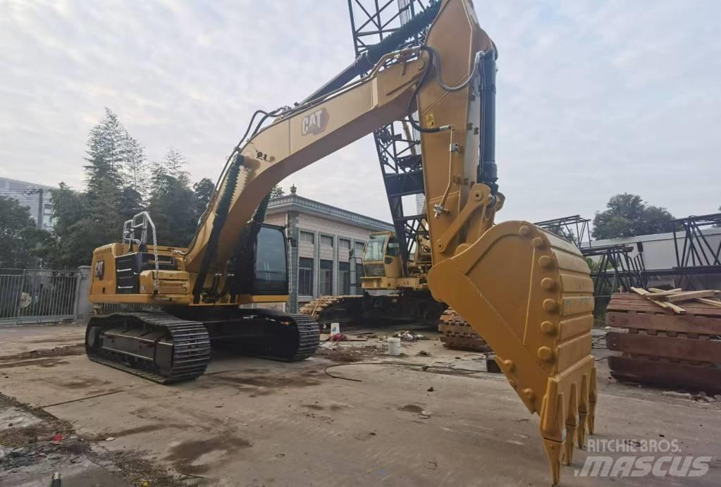 CAT 330 Vikšriniai ekskavatoriai