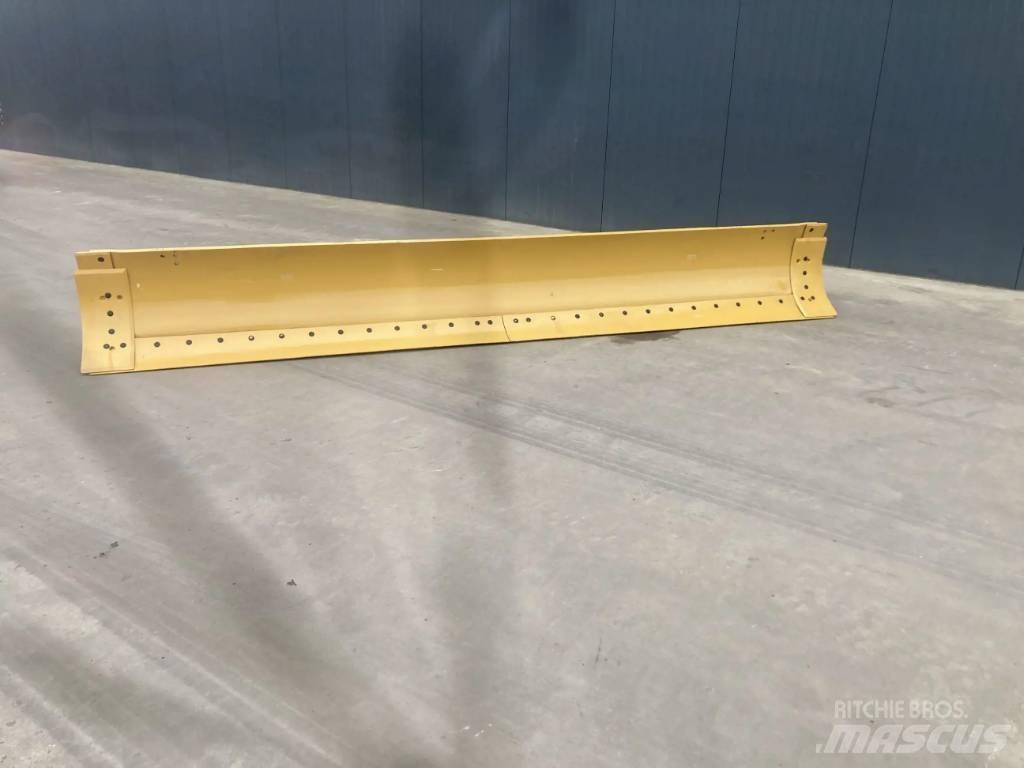 CAT 140M2 Moldboard Vikšrai, grandinės ir važiuoklės