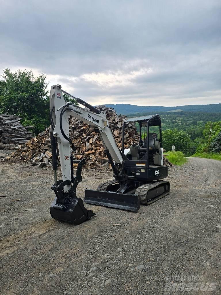 Bobcat E 32 Mini ekskavatoriai < 7 t