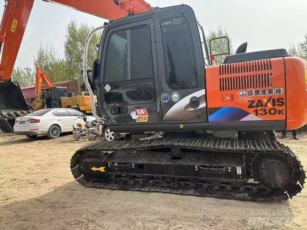 Hitachi 130 Vikšriniai ekskavatoriai