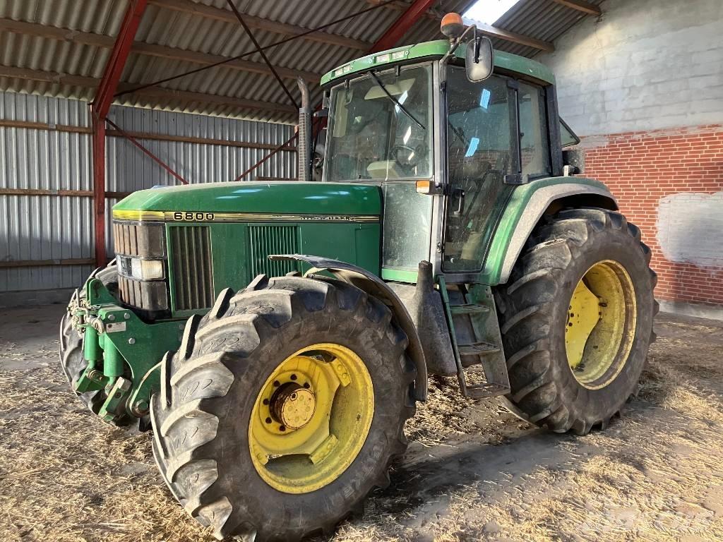 John Deere 6800 Traktoriai