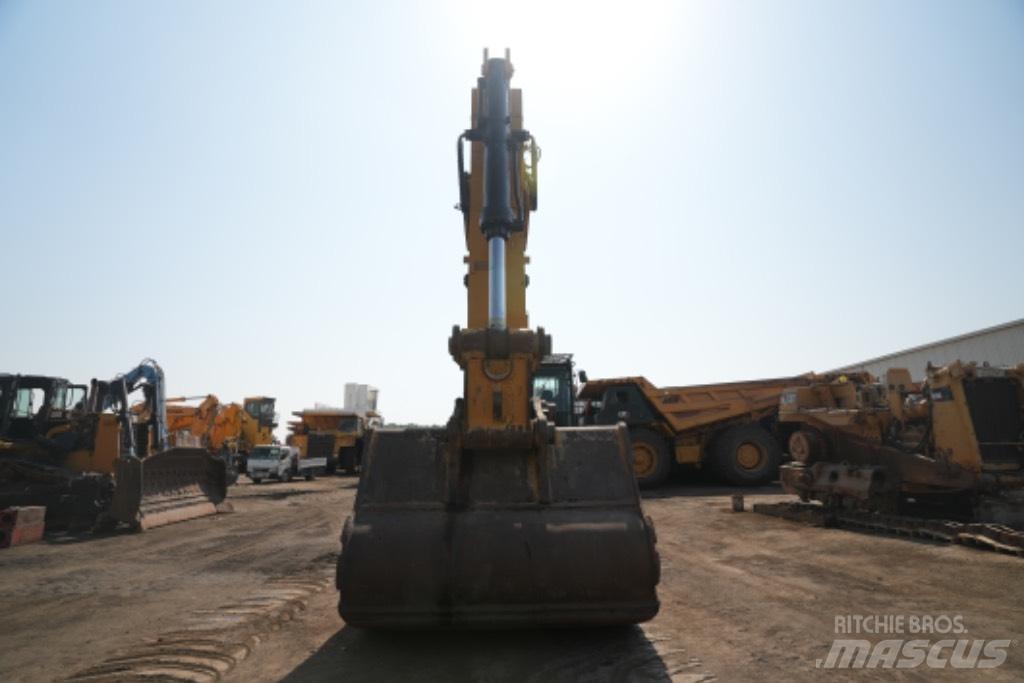 CAT 395 Vikšriniai ekskavatoriai
