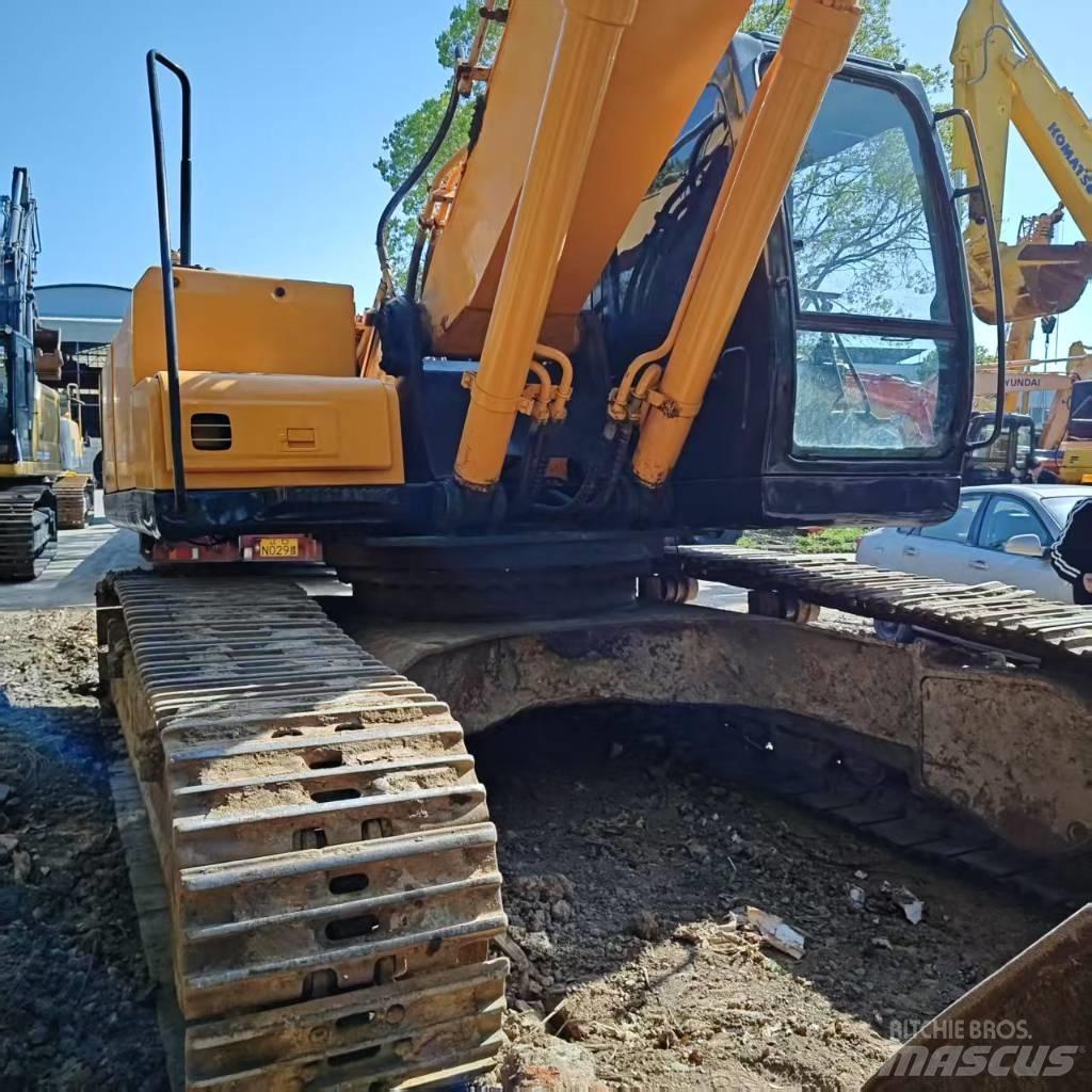 Hyundai R305-7 Vikšriniai ekskavatoriai
