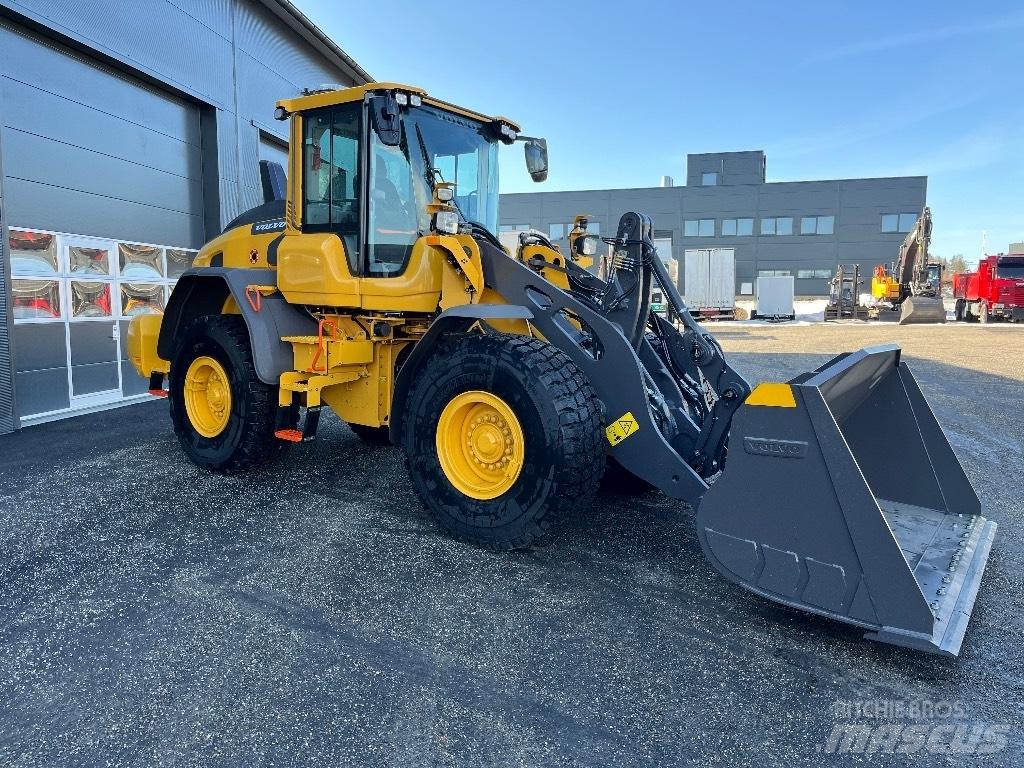 Volvo L 90 H2 Naudoti ratiniai krautuvai