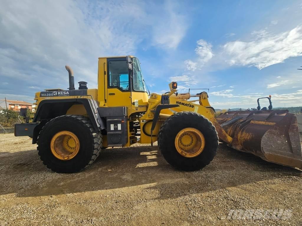 Komatsu WA 380-3H Naudoti ratiniai krautuvai