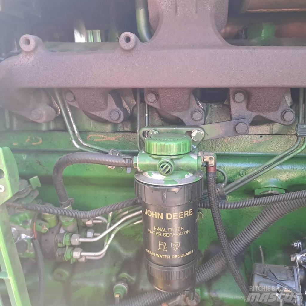 John Deere 6900 Traktoriai