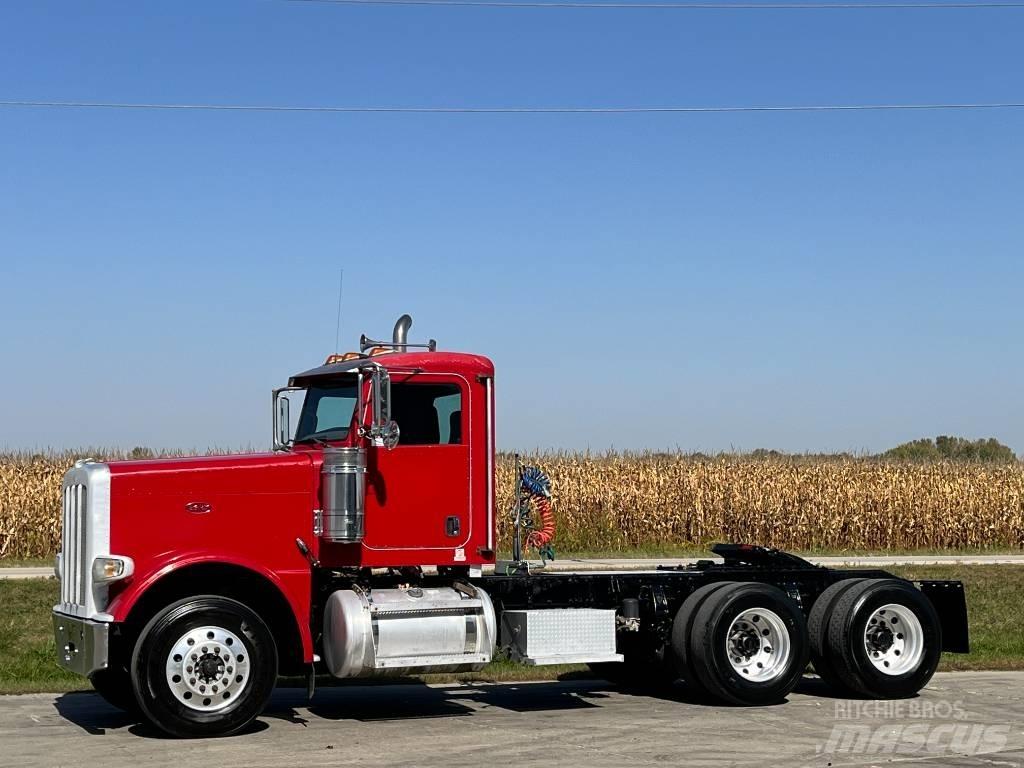 Peterbilt 389 Naudoti vilkikai
