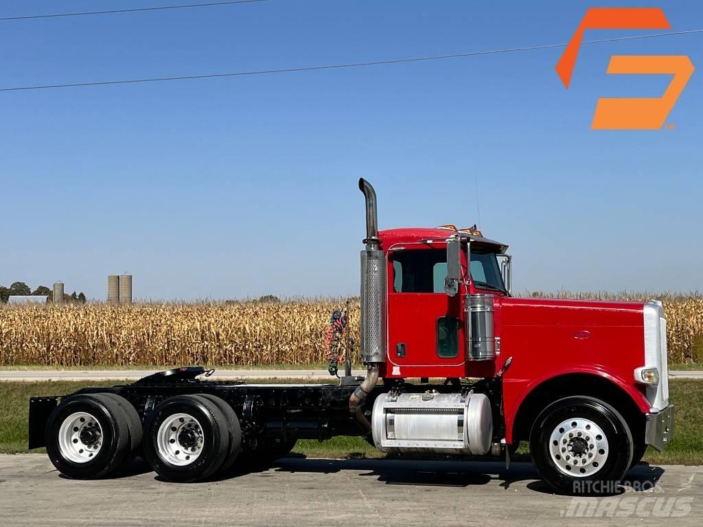 Peterbilt 389 Naudoti vilkikai