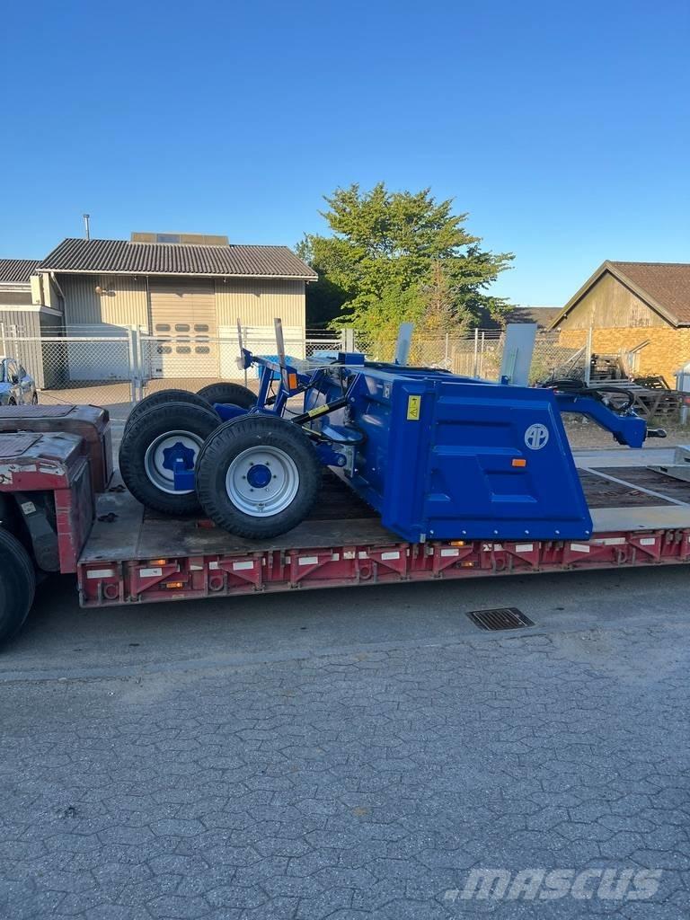 AP KB 110/300 Sunkiosios lauko akėčios