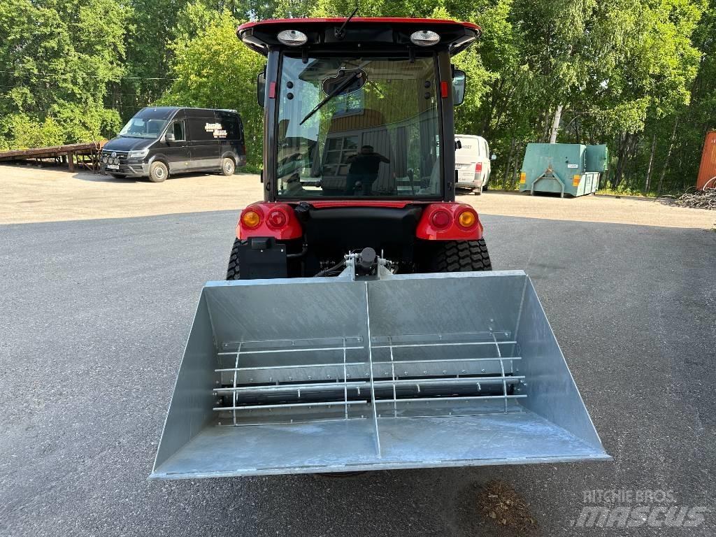 Shibaura traktor Naudoti kompaktiški traktoriai