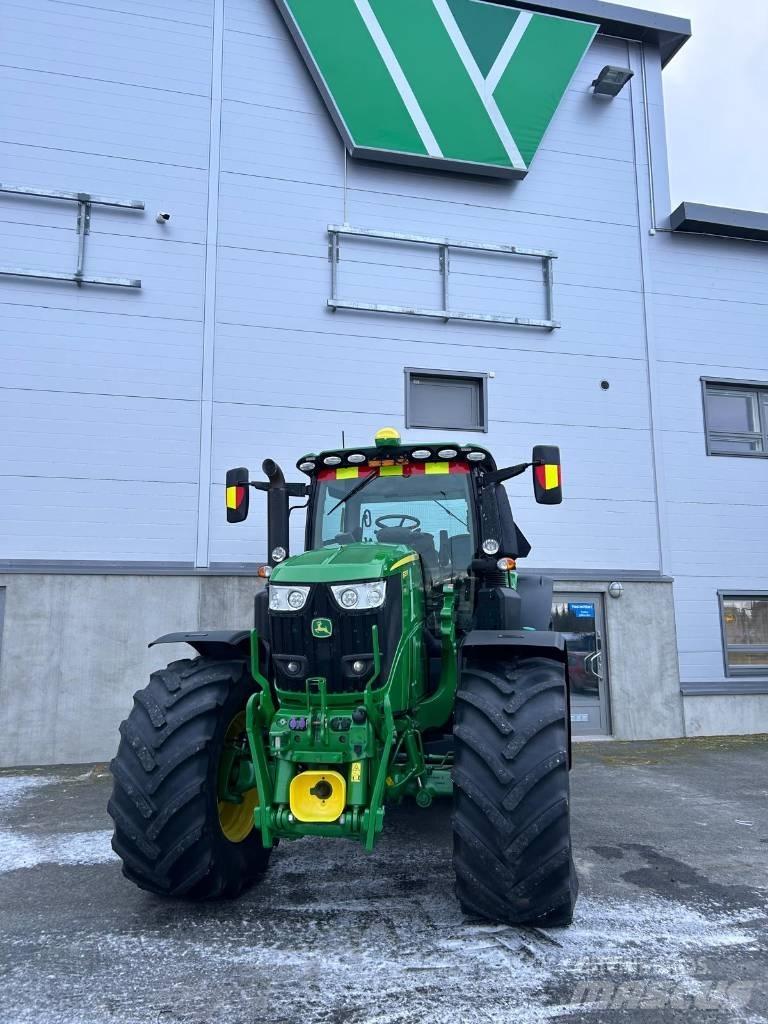 John Deere 6250 R Traktoriai