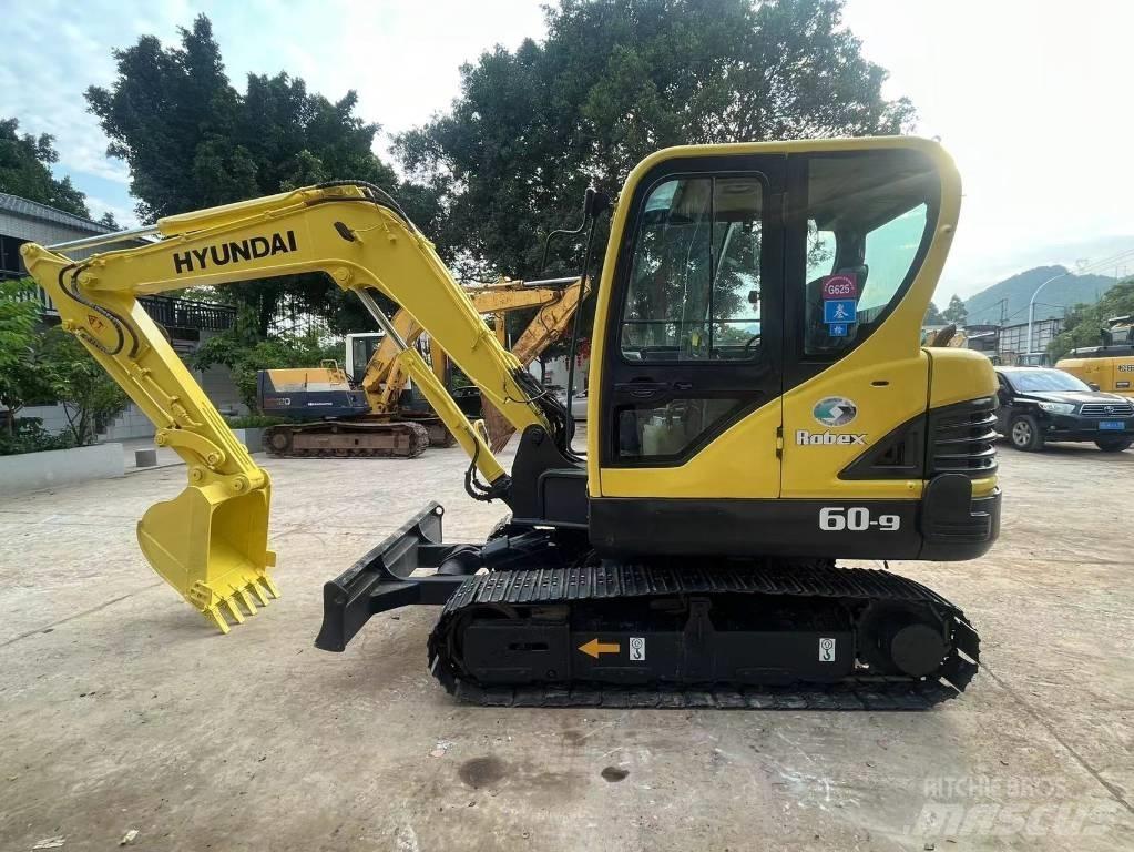 Hyundai R60-9 Vikšriniai ekskavatoriai