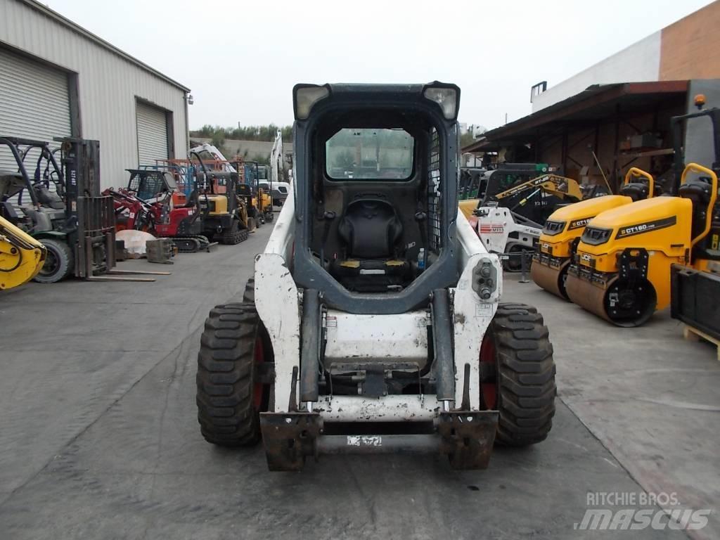 Bobcat S630 Krautuvai su šoniniu pasukimu